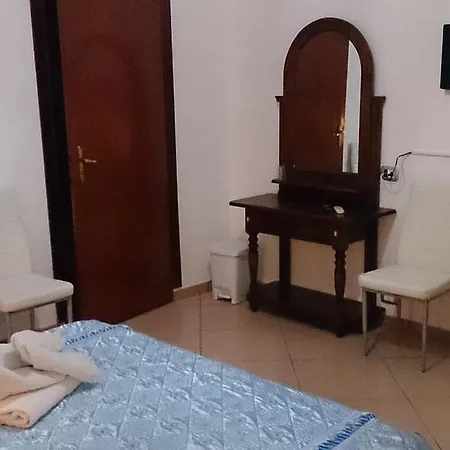Il Mirto E La Rosa Nocleg ze śniadaniem 3*
